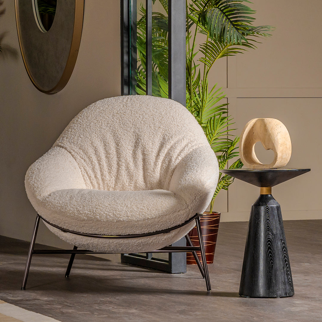 Bora Club Chair