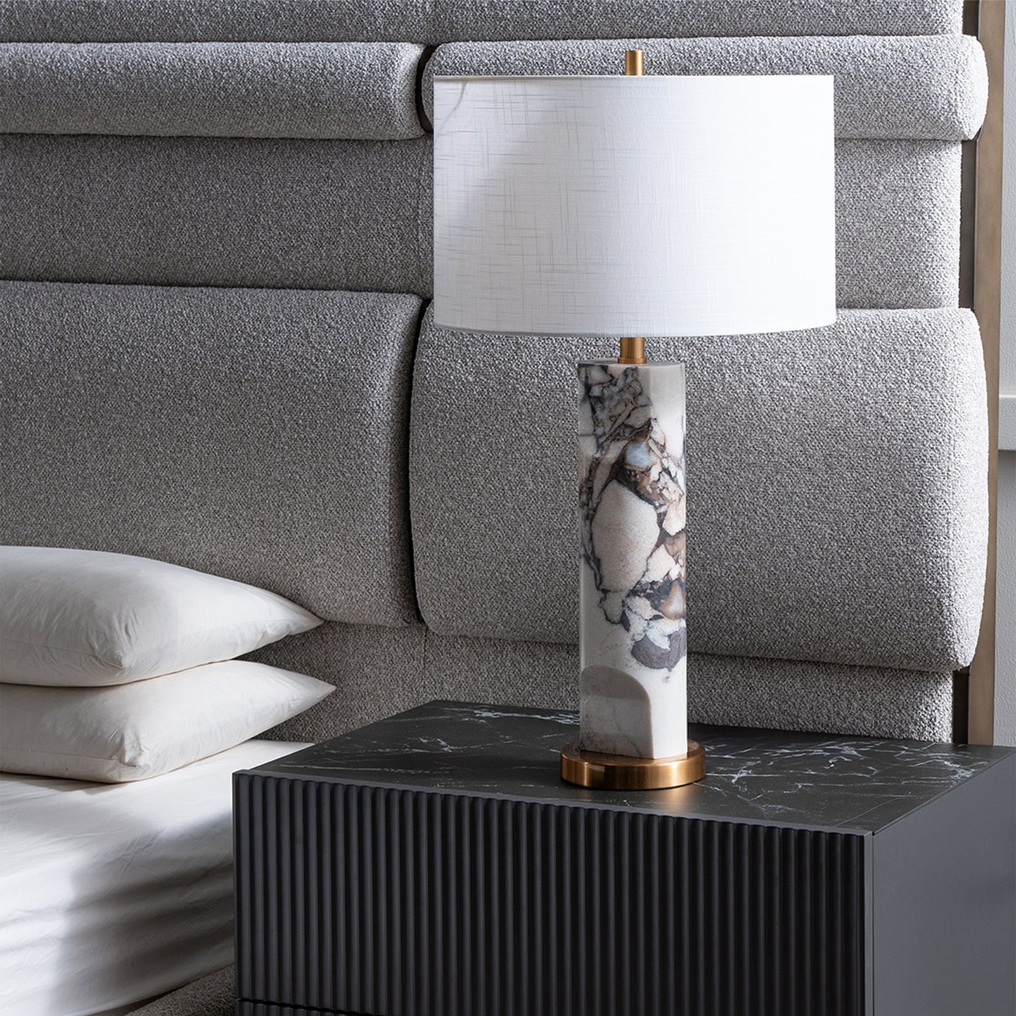 Darsi Table Lamp