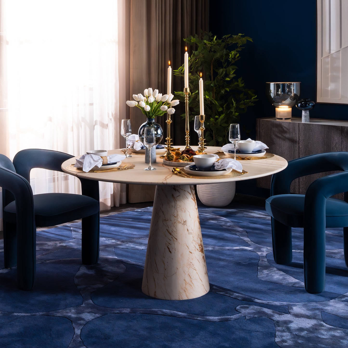Oliver Dining Table