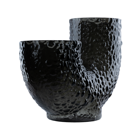 مزهرية منحنية مزخرفة